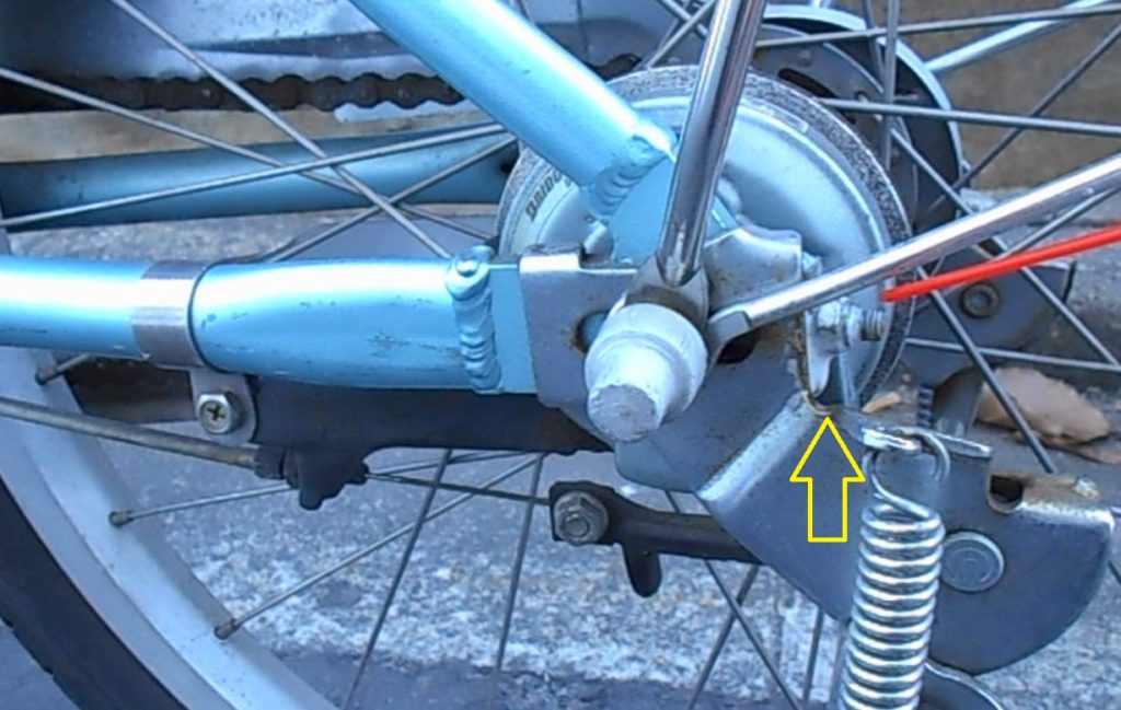 チェーン 張り 調整 自転車